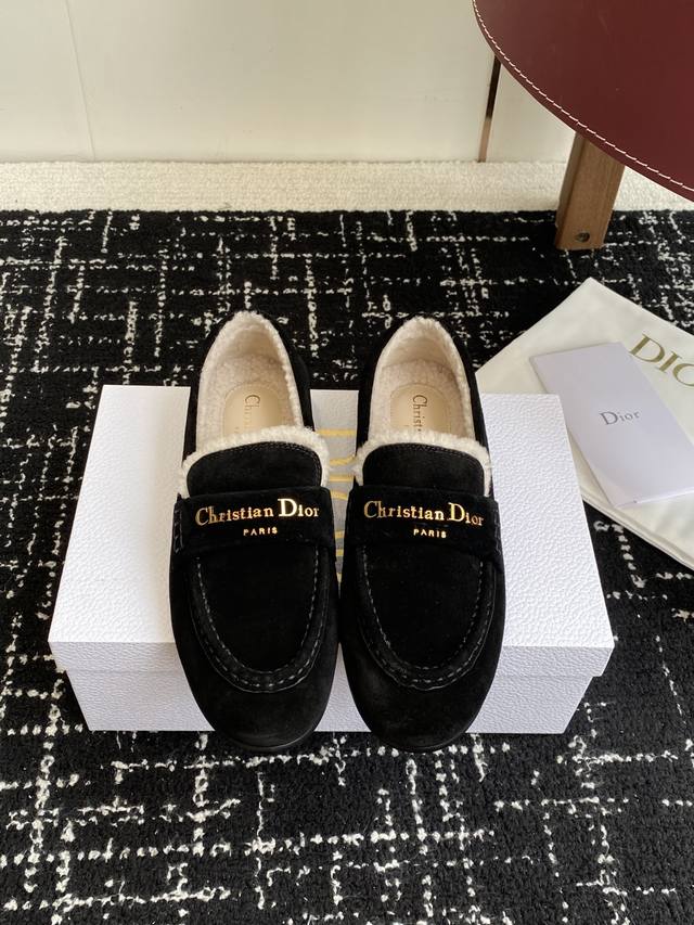 High-quality Dior 25 Ss Fall/Winter new wool loafers. Top quality, perfect fit,
