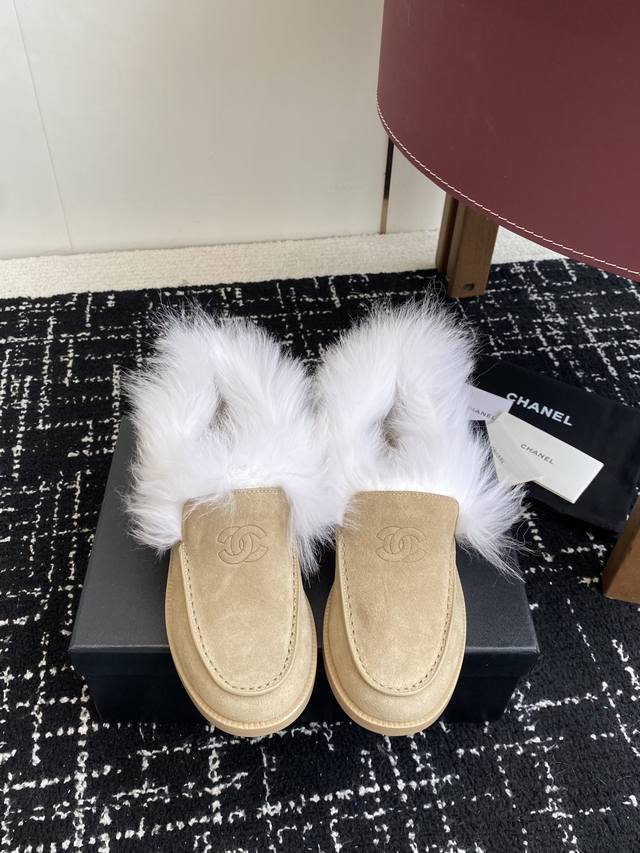 Official website synchronized box packaging. Chanel 25Ss new mink fur loafers, a Official website synchronized box packaging. Chanel 25Ss new mink fur loafers, a