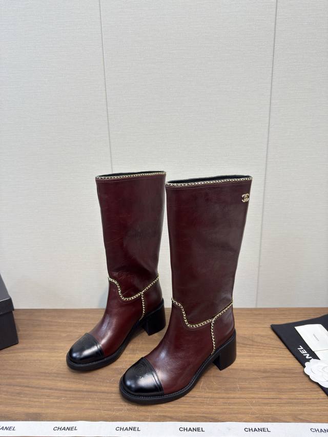 Chanel 25K Early Autumn/Winter Retro Chain Chelsea Boots (High-Quality Version) Chanel 25K Early Autumn/Winter Retro Chain Chelsea Boots (High-Quality Version)