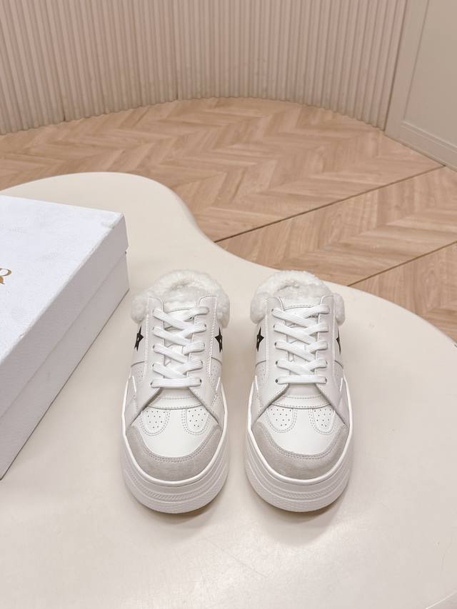 Selling Dior Fall/Winter New Style Furry Platform Sandals - Classic, High-End, E