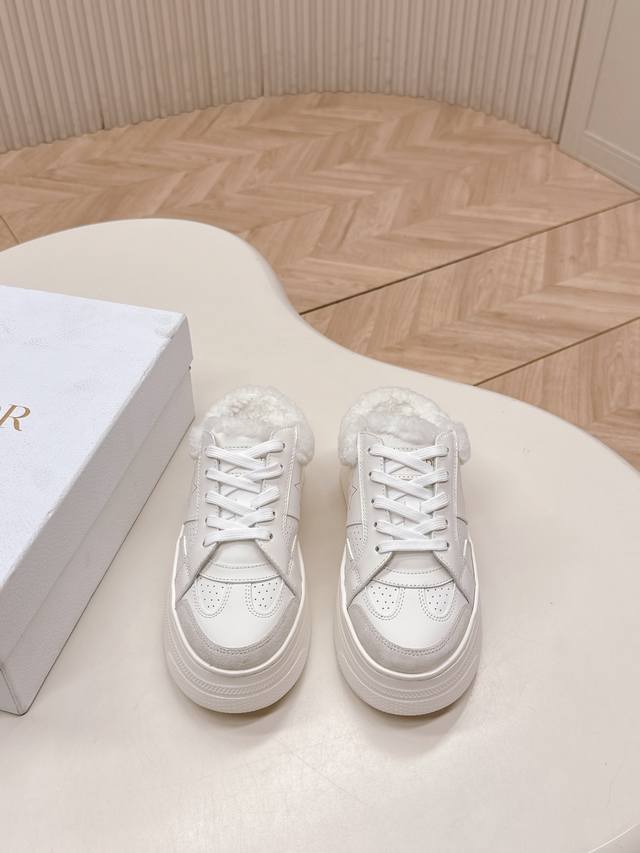 Selling Dior Fall/Winter New Style Furry Platform Sandals - Classic, High-End, E