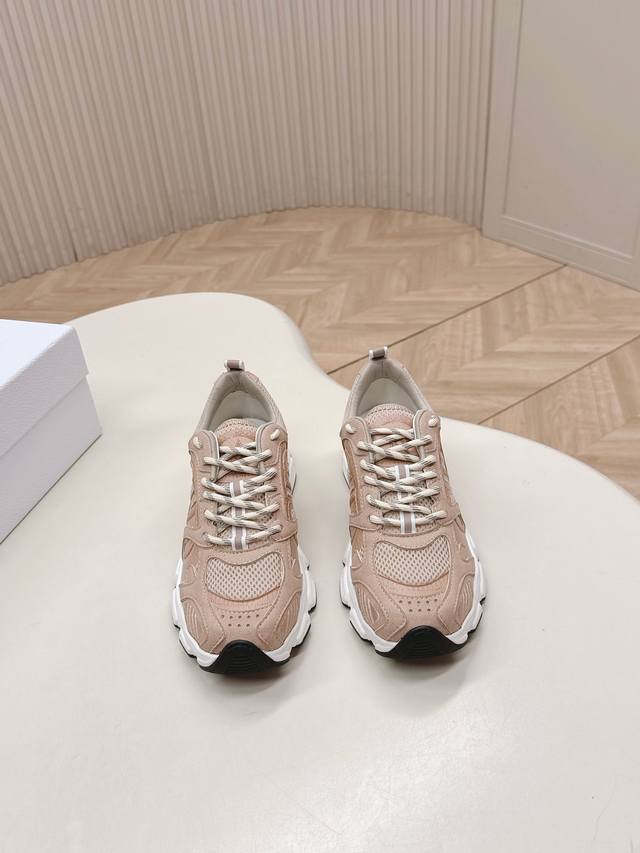 Latest colorway! Selling Dior Chrono casual sneakers, running shoes, and chunky Latest colorway! Selling Dior Chrono casual sneakers, running shoes, and chunky