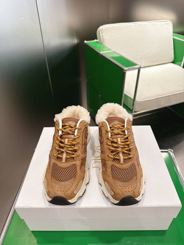 K020 Dior Dior Vibe Sneakers This Dior Vibe sneaker embodies the spirit of Dior K020 Dior Dior Vibe Sneakers This Dior Vibe sneaker embodies the spirit of Dior