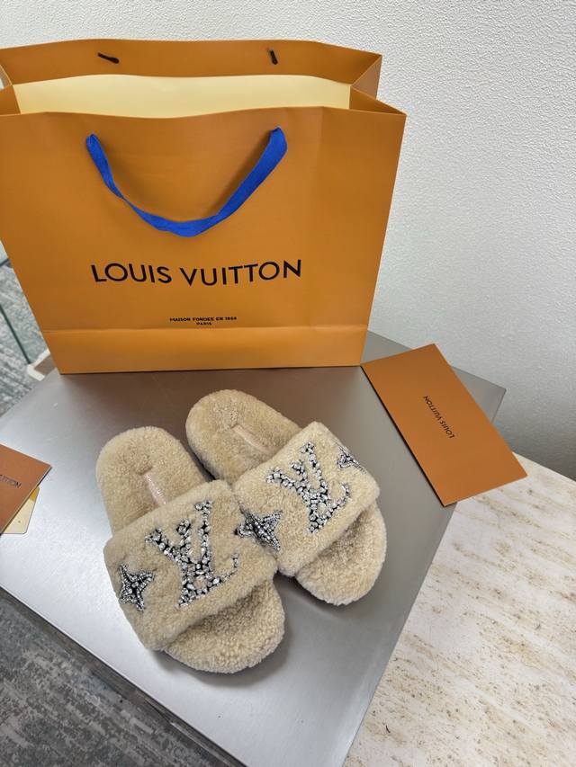 Diamond Hand-stitched Logo Imported Lambswool Slippers L Donkey Super High Cost-