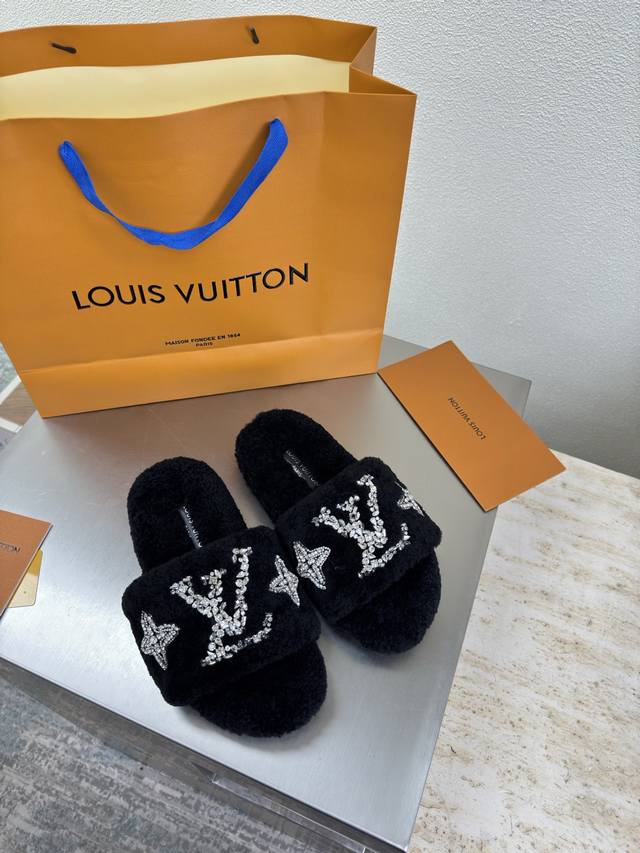 Diamond Hand-stitched Logo Imported Lambswool Slippers L Donkey Super High Cost-