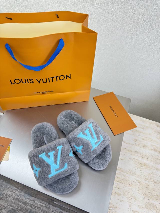 Imported Lambswool Slippers with Epoxy Logo L Donkey Super High Cost-Performance