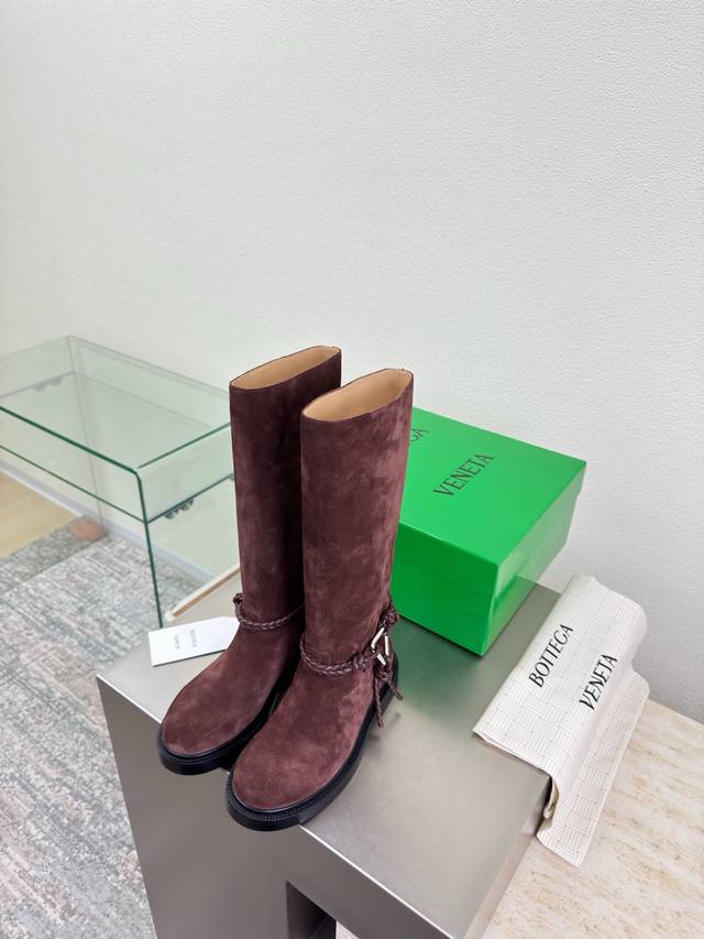 High-gloss calfskin Bv Women's James Knee-High Boots Family Elements Bottega Ven High-gloss calfskin Bv Women's James Knee-High Boots Family Elements Bottega Ven