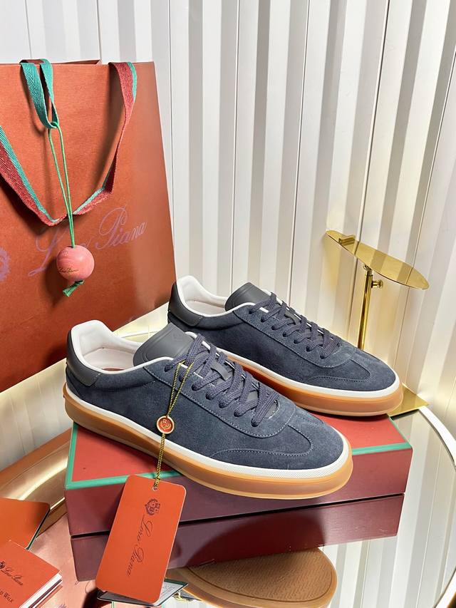 Top-quality women's and men's shoes, size 420, couple style. Loro Piana's Summer