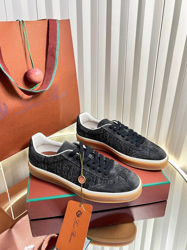 Top-quality women's and men's shoes, size 420, couple style. Loro Piana's Summer