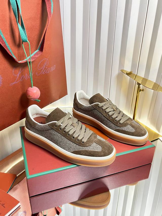 Top-quality women's and men's shoes, size 420, couple style. Loro Piana's Summer