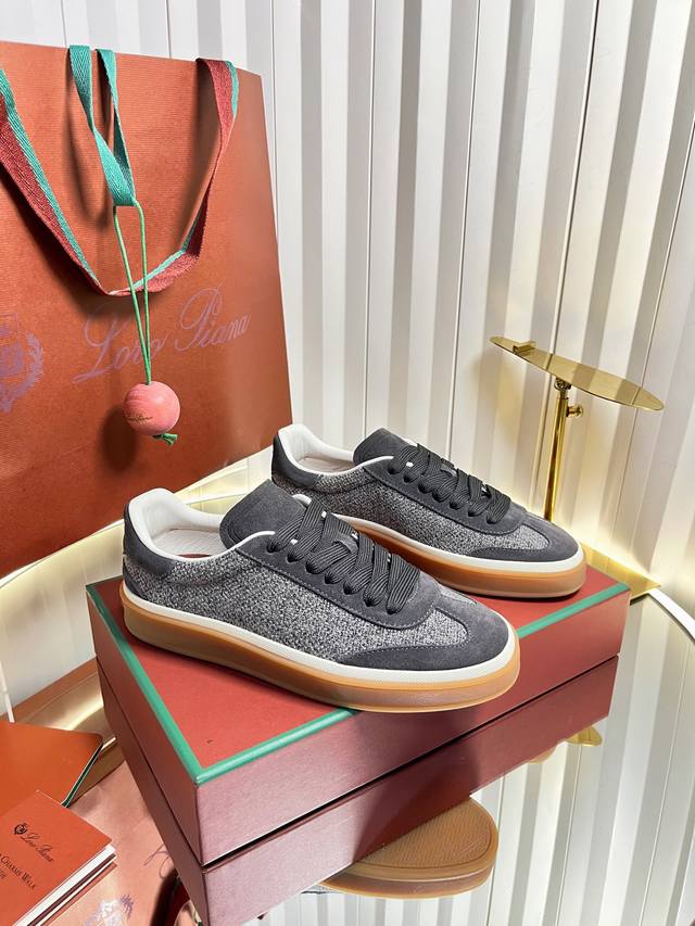 Top-quality women's and men's shoes, size 420, couple style. Loro Piana's Summer