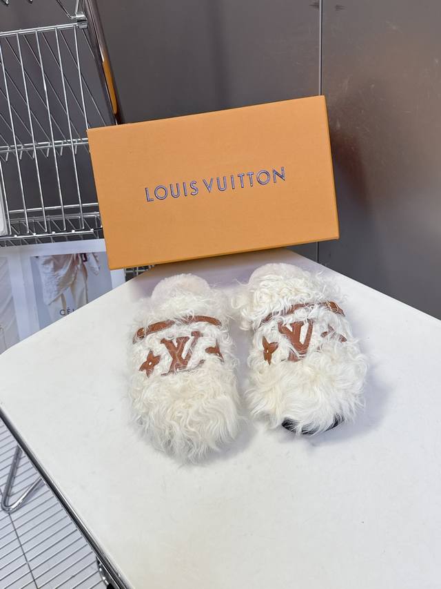 Louis Vuitton LV Fall/Winter Newest Furry Slippers ~ These furry slippers are so
