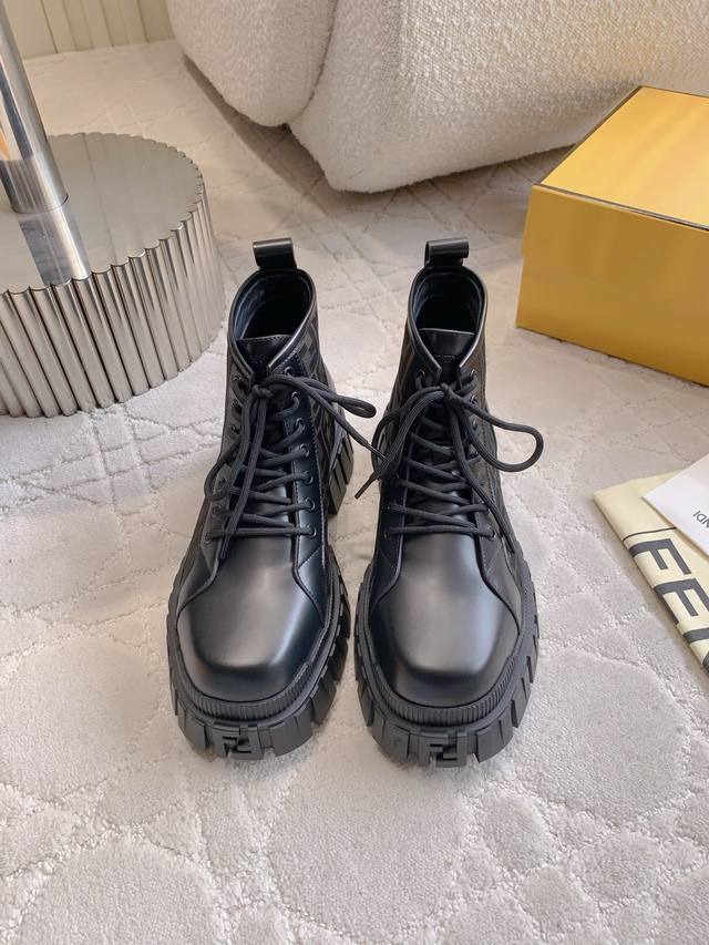 Factory Price P Top-Tier Version Fend* New Men's Thick Ankle Boots Original Purc Factory Price P Top-Tier Version Fend* New Men's Thick Ankle Boots Original Purc