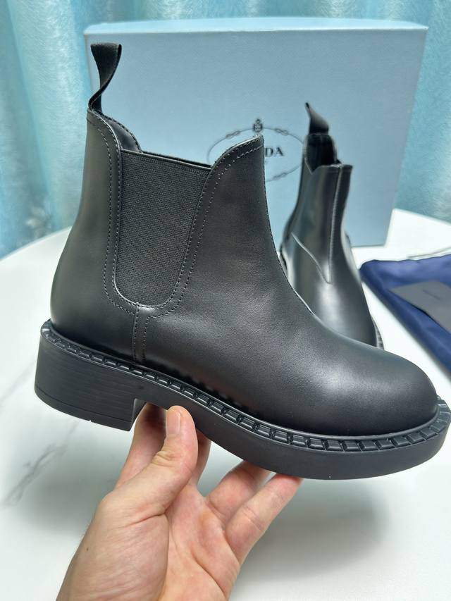 Factory Price P Prada Ankle Boots, Unisex Upper: Imported Cowhide Lining: Import