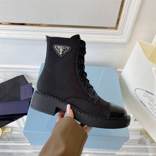 2630Sss Highly Recommended: Prada's Latest Long Boots! These red-hot Prada early
