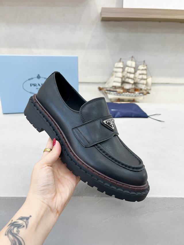 Factory Price: Prada men's and women's shoes, best-selling items in boutiques, s