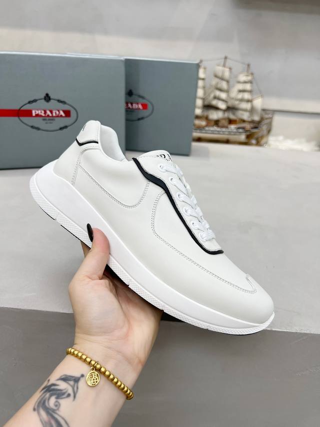 Factory Price: Prada men's shoes, best-selling item in department stores, same a