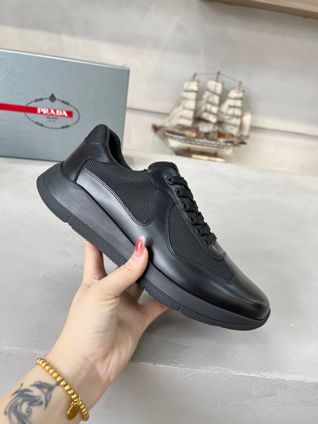 Factory Price: Prada men's shoes, best-selling item in department stores, same a