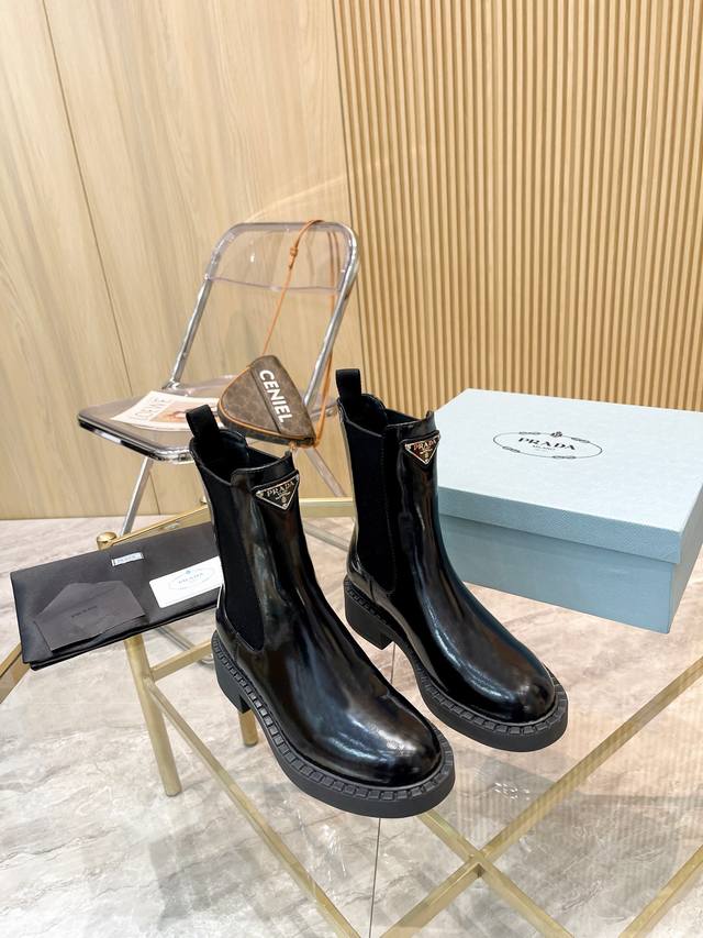 Factory Price P Prada's Latest Autumn/Winter Ankle Boots Upper: Imported calfski