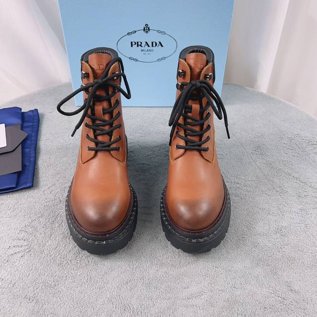 Latest P brand (Did Not Toy) Upper: Original custom cowhide Lining: Imported mix