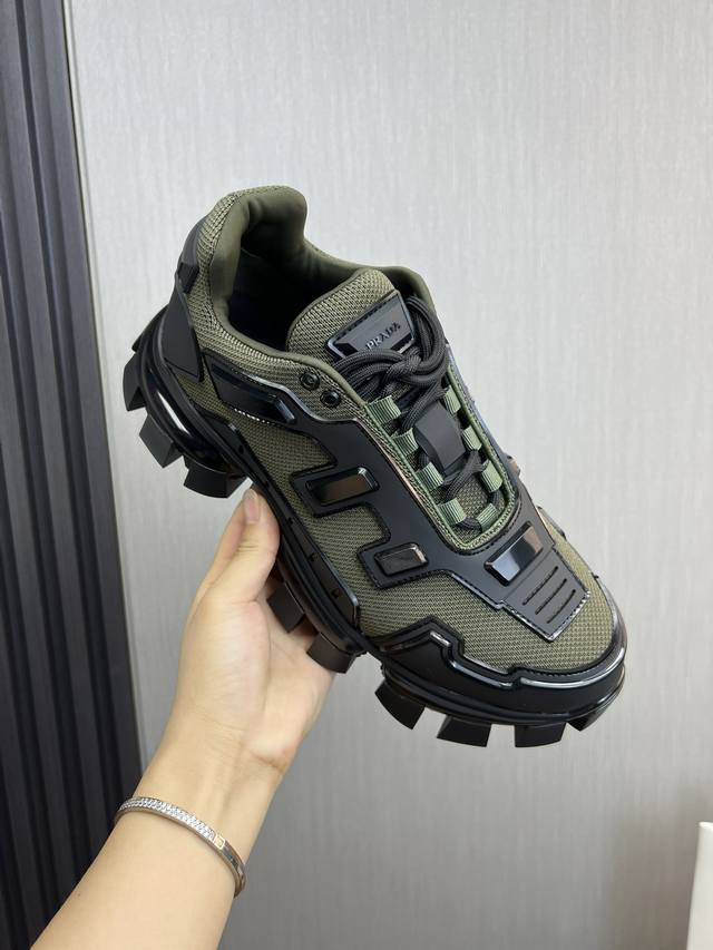 Factory Price: Prada: Latest Dad Shoe Series: Material: Imported space cotton +