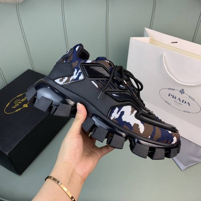 Factory Price: Prada: Latest Dad Shoe Series: Material: Imported space cotton +