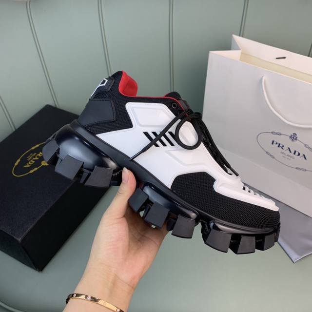 Factory Price: Prada: Latest Dad Shoe Series: Material: Imported space cotton +