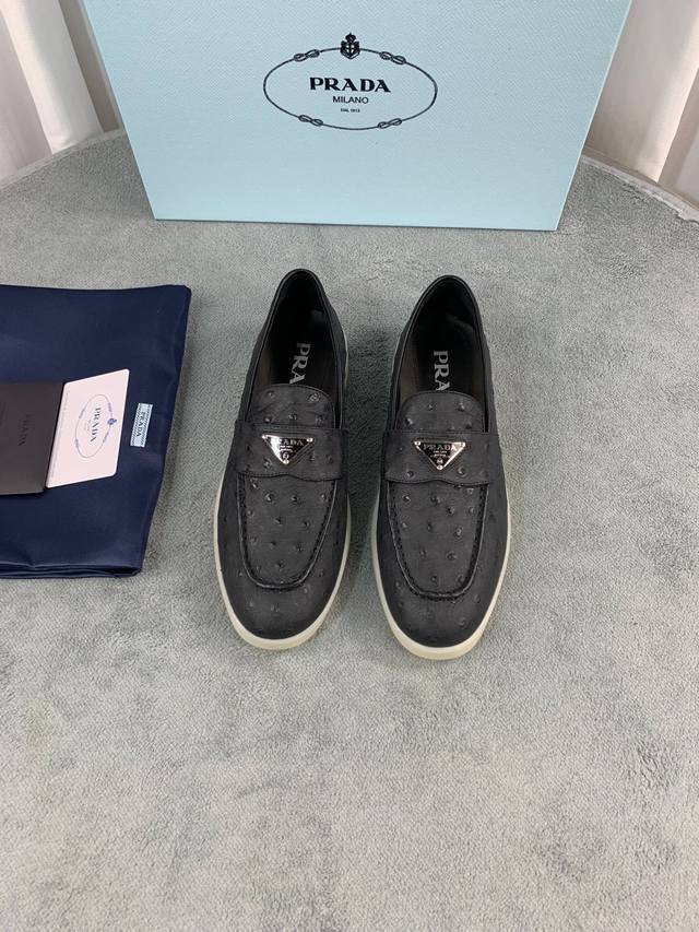 Prada Spring/Summer New Loafers Metal Triangle Logo Upper: Imported cowhide and