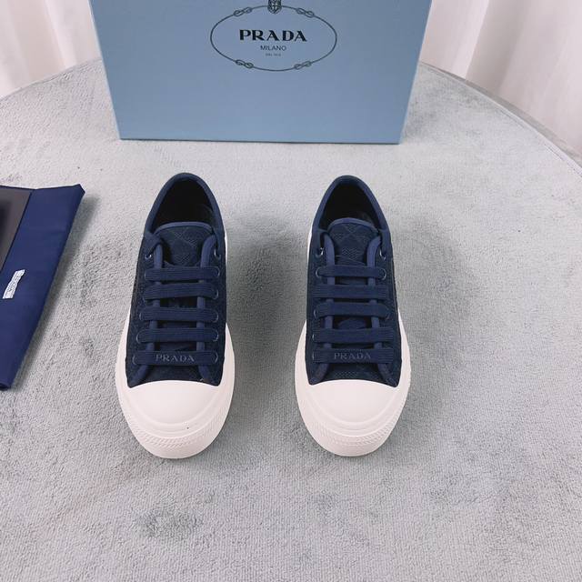 Prada Top-Tier Version Upper: Washed canvas + epoxy resin finish Lining: Importe