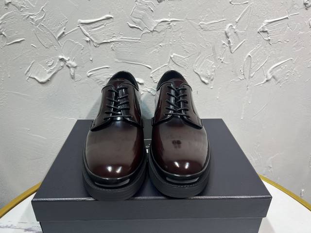 Prada Derby 2025 Spring New Arrival, Prada Distressed Retro Loafers, British Sty