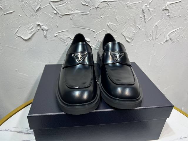 Prada Derby 2025 New Spring Arrival, British Style Business Shoes, Top-Quality T
