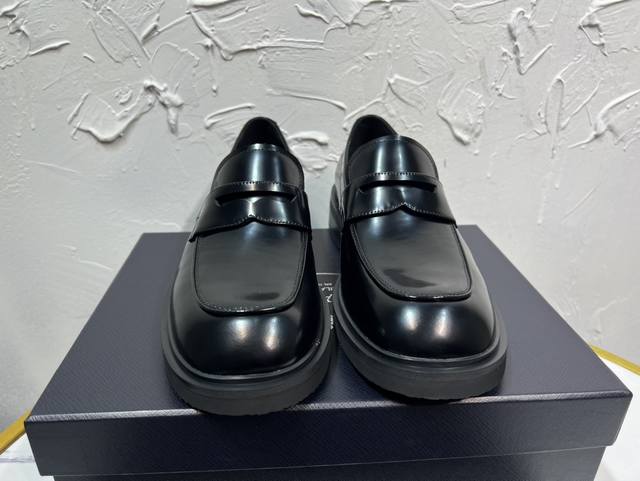 Prada Derby 2025 New Spring Arrival, British Style Business Shoes, Top-Quality T