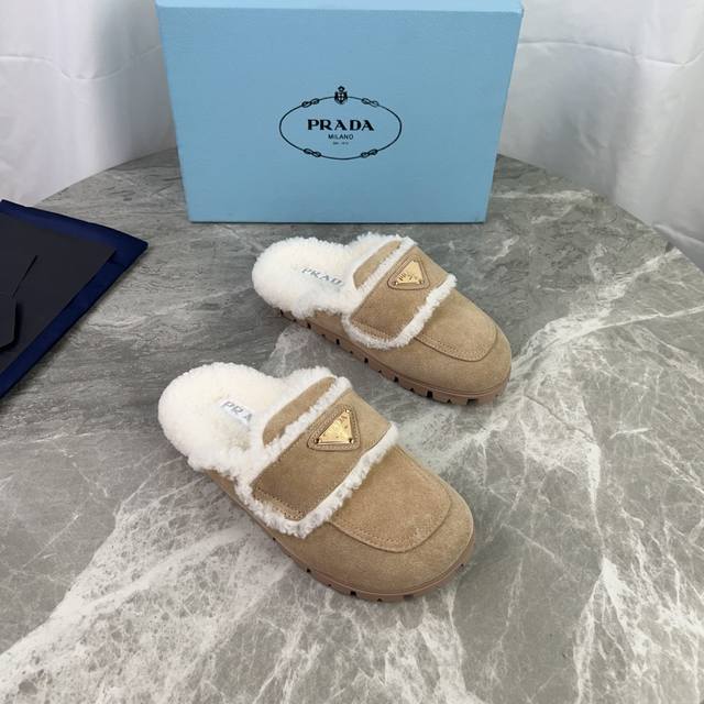 Latest P brand model. Outer: High-gloss cow suede; Lining: Original custom-made