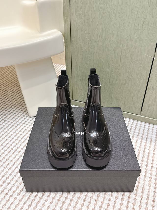 High-quality Alexander Wang 2025 Fall/Winter Carter Platform Boots (Retailer Ite