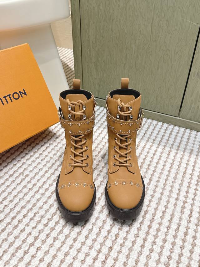 High-quality Louis Vuitton 25Ss Fall/Winter New Time Out + Sneakerina combinatio