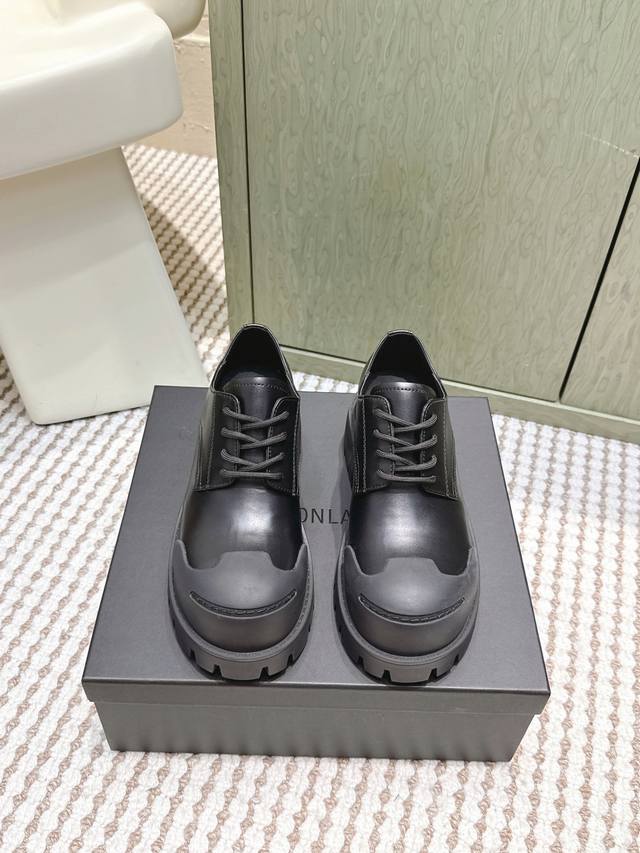 High-quality Dymalnotpy 2025 Autumn/Winter latest trendy big-toe derby shoes. Dy