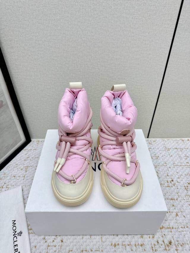 High-quality factory-made Moncler 2025 new snow boots, a perfect blend of luxury