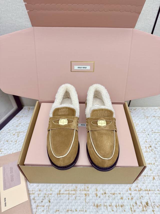 High-quality factory version Miu Miu Fall/Winter latest coin loafers, furry shoe High-quality factory version Miu Miu Fall/Winter latest coin loafers, furry shoe