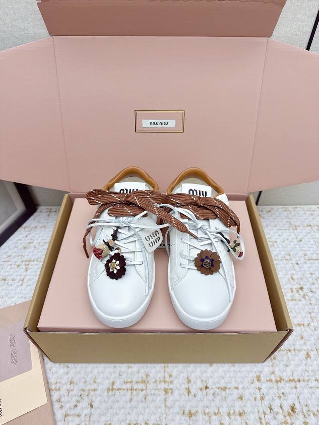 High-quality factory-made Miu Miu 26Ss thin-soled biscuit sole spring/summer new High-quality factory-made Miu Miu 26Ss thin-soled biscuit sole spring/summer new