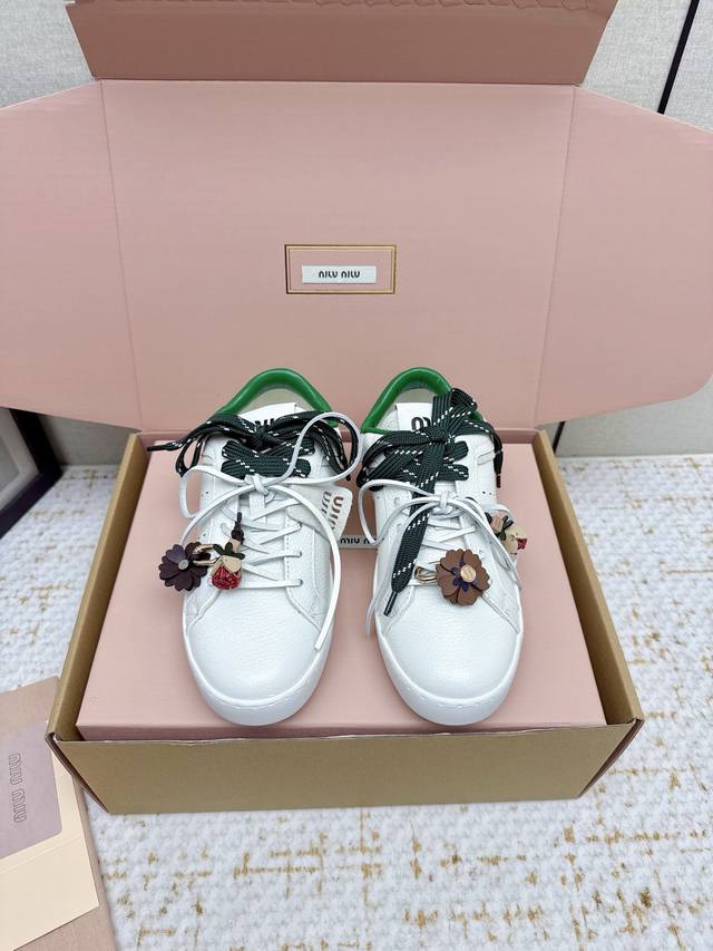 High-quality factory-made Miu Miu 26Ss thin-soled biscuit sole spring/summer new High-quality factory-made Miu Miu 26Ss thin-soled biscuit sole spring/summer new
