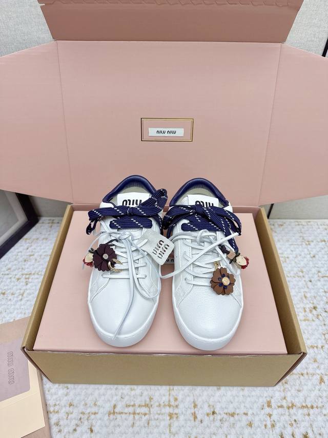 High-quality factory-made Miu Miu 26Ss thin-soled biscuit sole spring/summer new High-quality factory-made Miu Miu 26Ss thin-soled biscuit sole spring/summer new