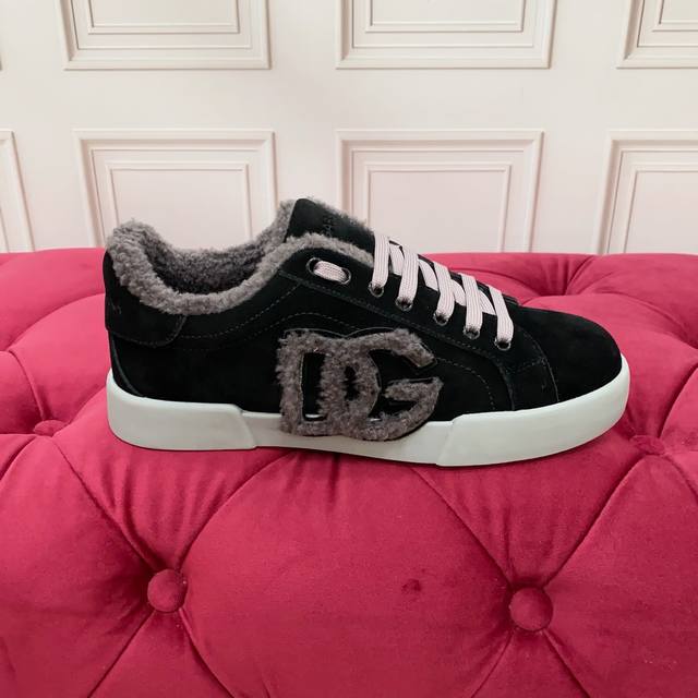 Actual Price: Made-to-order with a custom-made lining. High-end version with Do