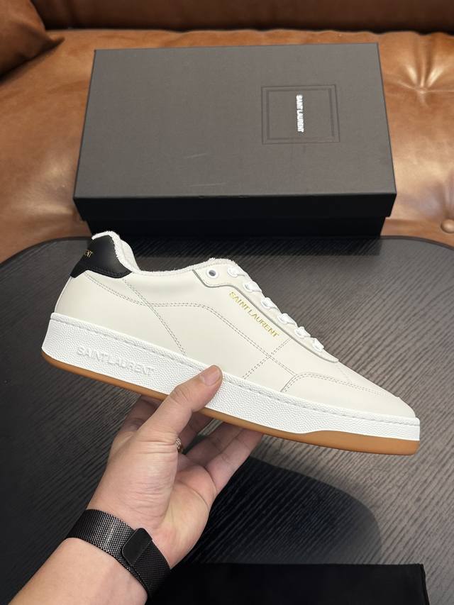 Saint Laurent Low-Top Lace-up Sneakers S L61, new model from the official websit