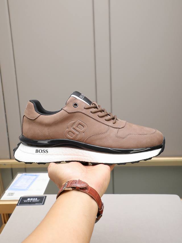Boss, a top-tier fashion brand, presents a men's shoe that can complement variou