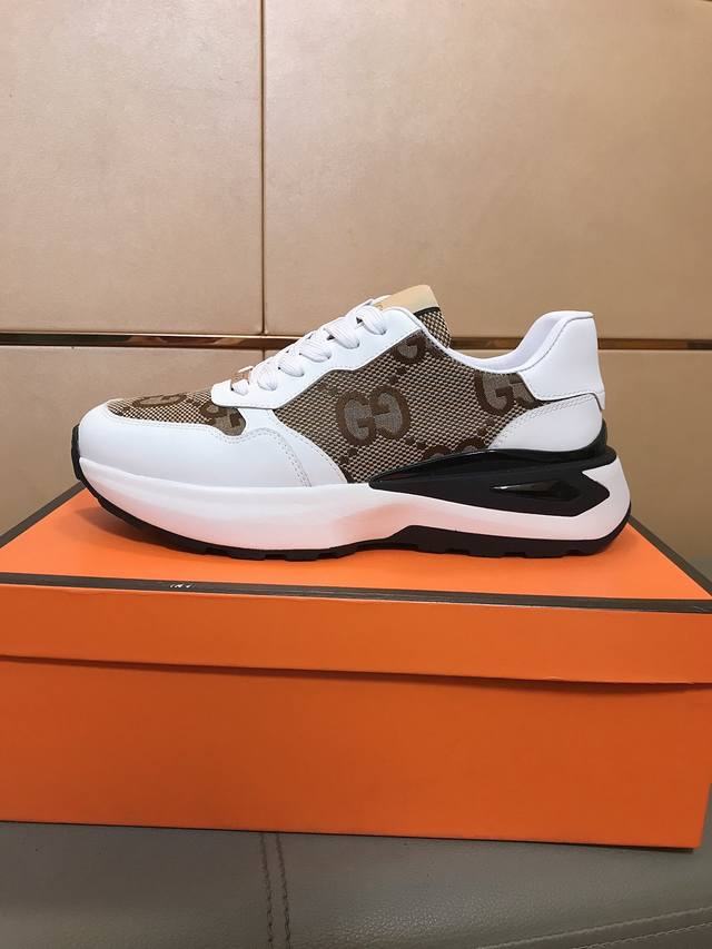 Factory direct price new casual shoes, Gucci 2025 trendy men's shoes. The upper