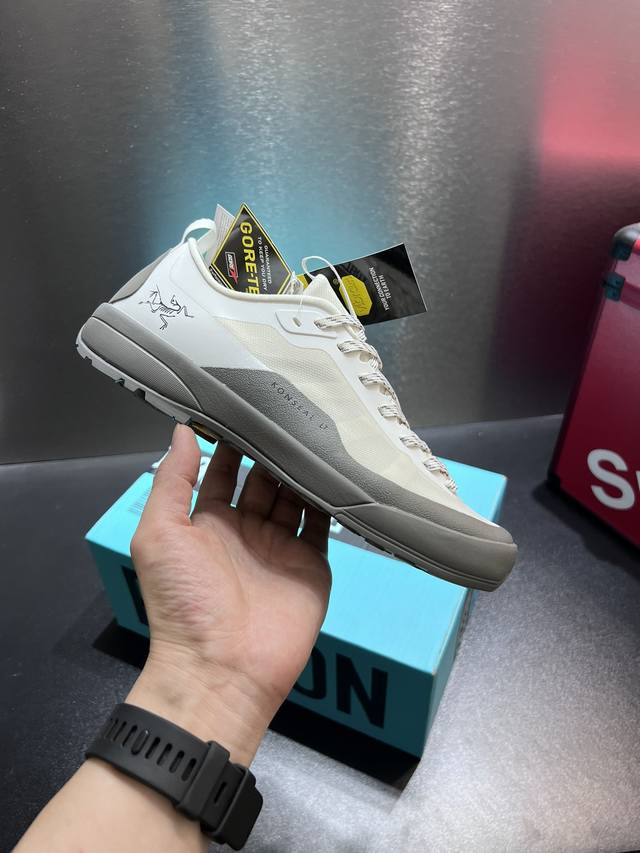 Real Price Arc'teryx Knoseal Ltd W Officially Available for Day Hiking on Techni