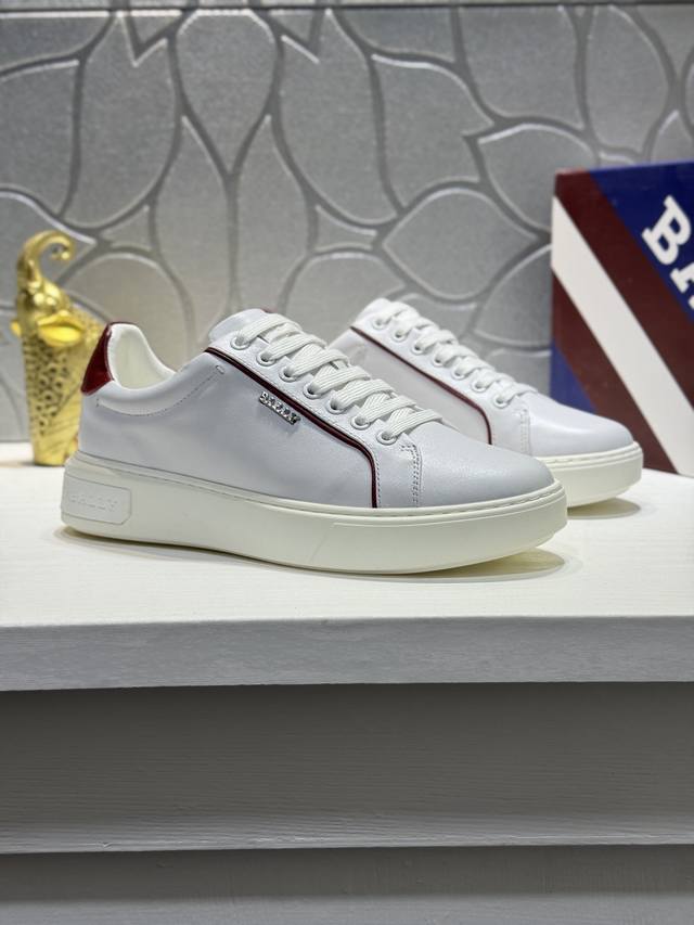 Bally Fashionable Men's Shoes are now available! A must-have for the wealthy an