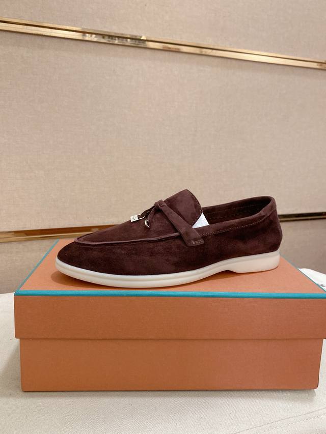 Lp Classic Loafers, an Italian gem brand, the only brand that can rival Herm