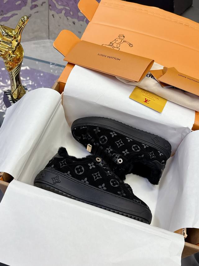 Factory Price: LV genuine leather and wool, high-quality replica Time Out new sn