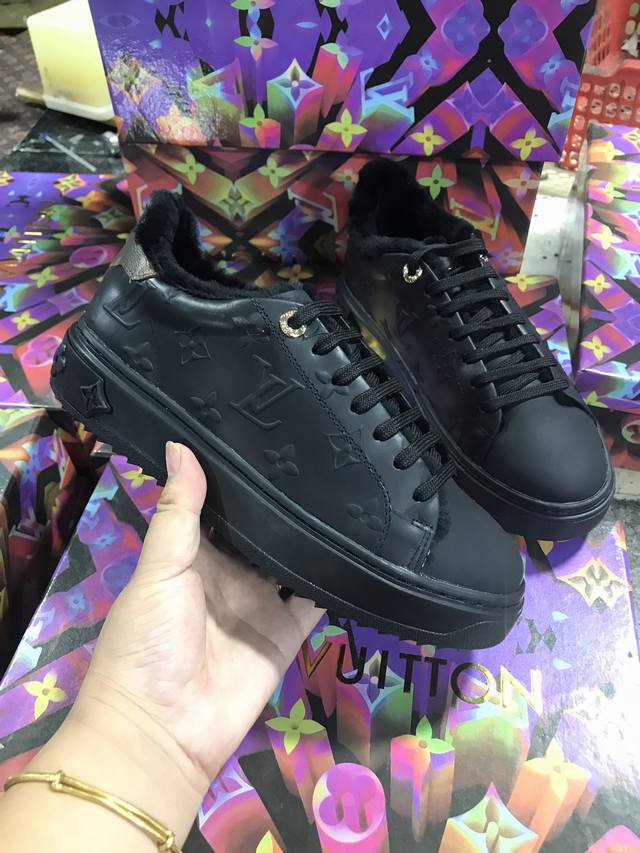 Lv Casual Furry Shoes, Time Out sneakers featuring calfskin overlay with a soft